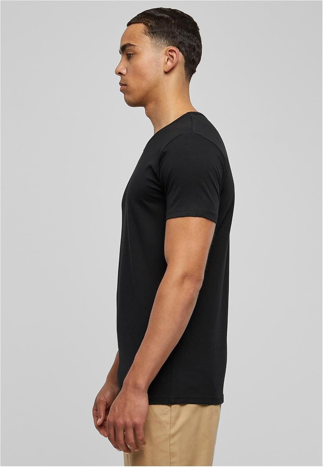 Buy Now : Urban Classics Men's Fitted Stretch Tee T-Shirt - Image 9