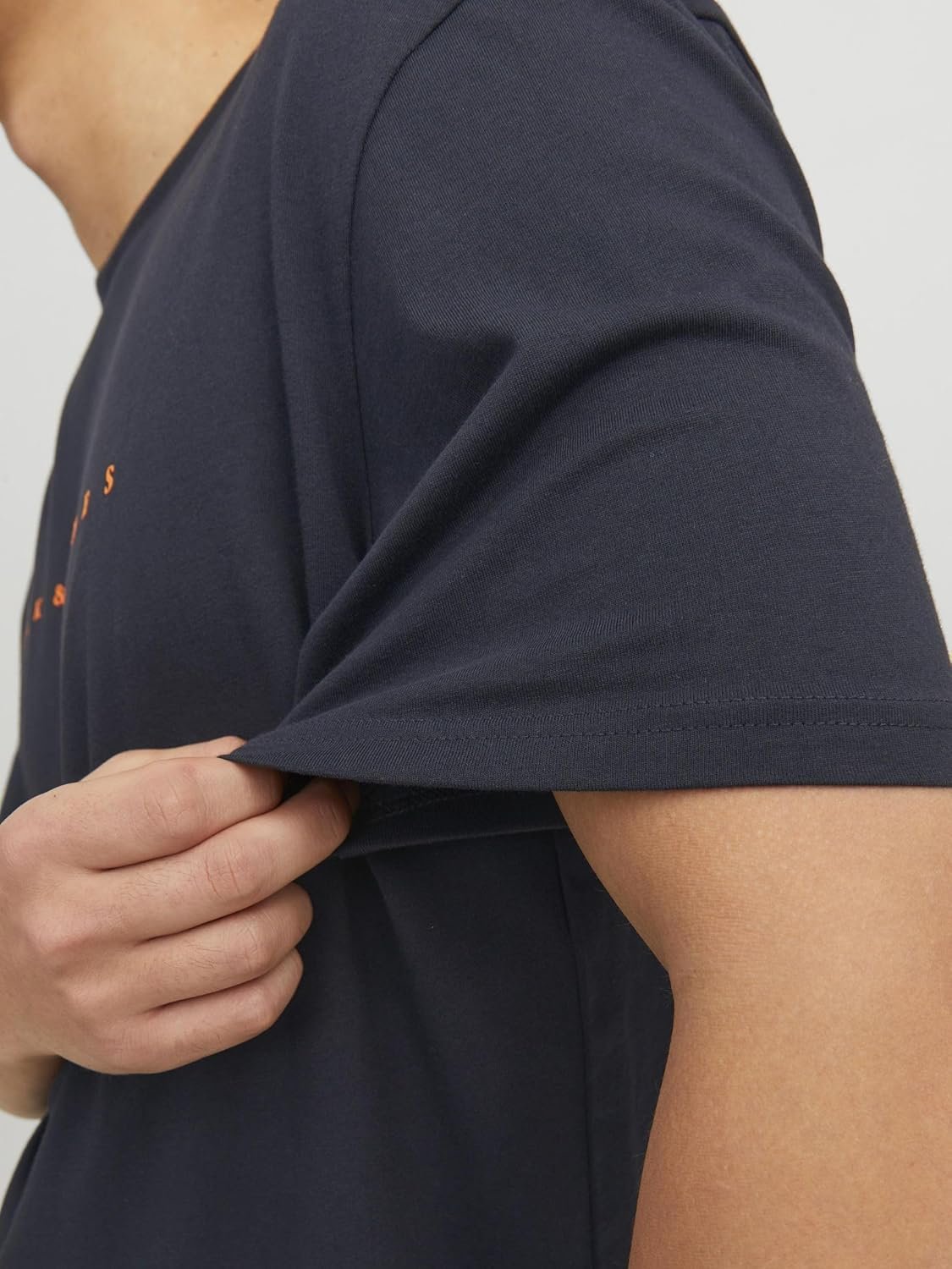 Buy Now : JACK & JONES Men's Jjestar Jj Tee Ss Noos T-Shirt (Pack of 1) - Image 7